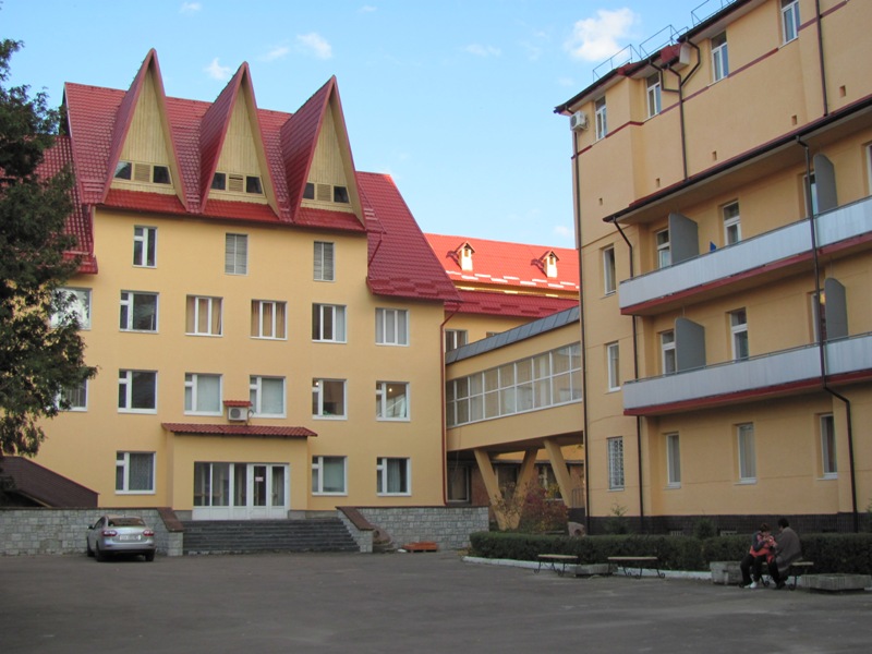 Санаторій СБУ Трускавець комфортний відпочинок після процедур Санаторій СБУ Трускавець відпочинок гостей
