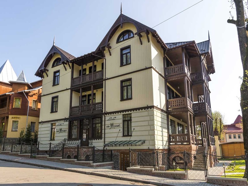Вілла Моцарт Трускавець відпочинок гостей біля курортного парку