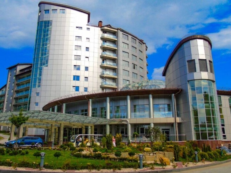 SPA комплекс Готелю Три Сини та Донька 5 SPA зона Готель Три Сини та Донька 5 басейн та відпочинок